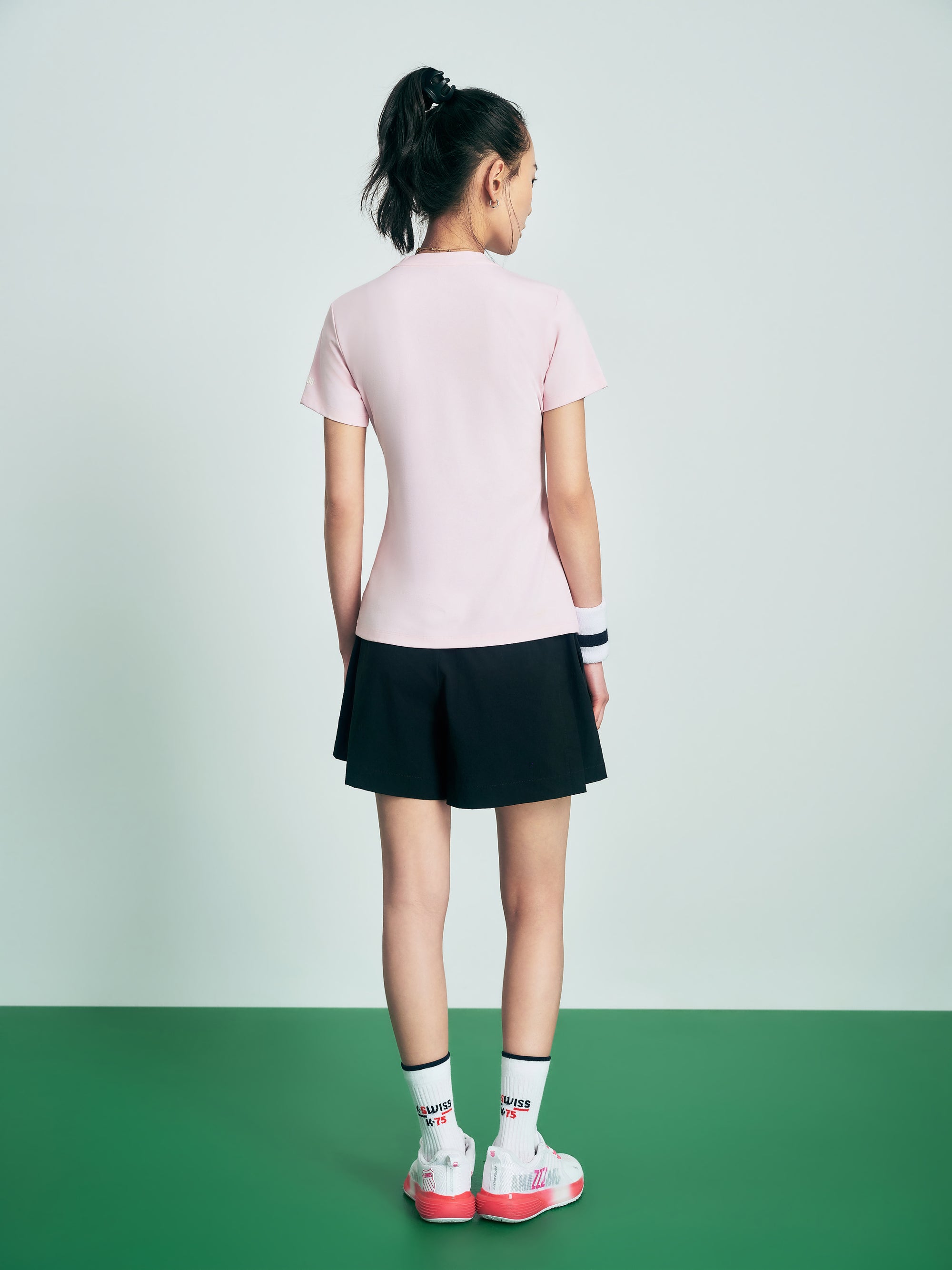 Woven short