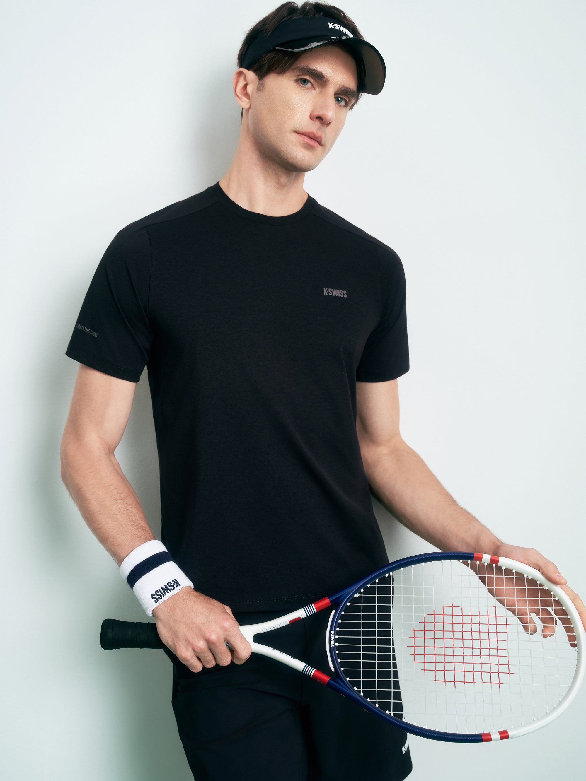 SHORT SLEEVE T-SHIRT